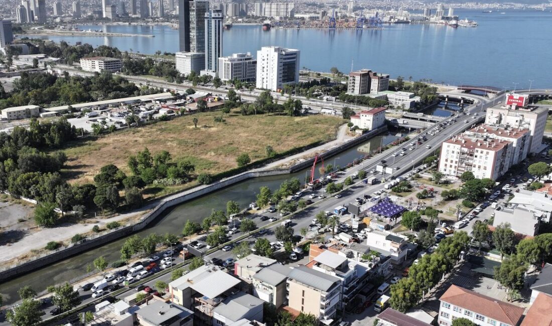 Temel atma törenine İzmir Büyükşehir Belediye Başkanı Dr. Cemil Tugay’ın