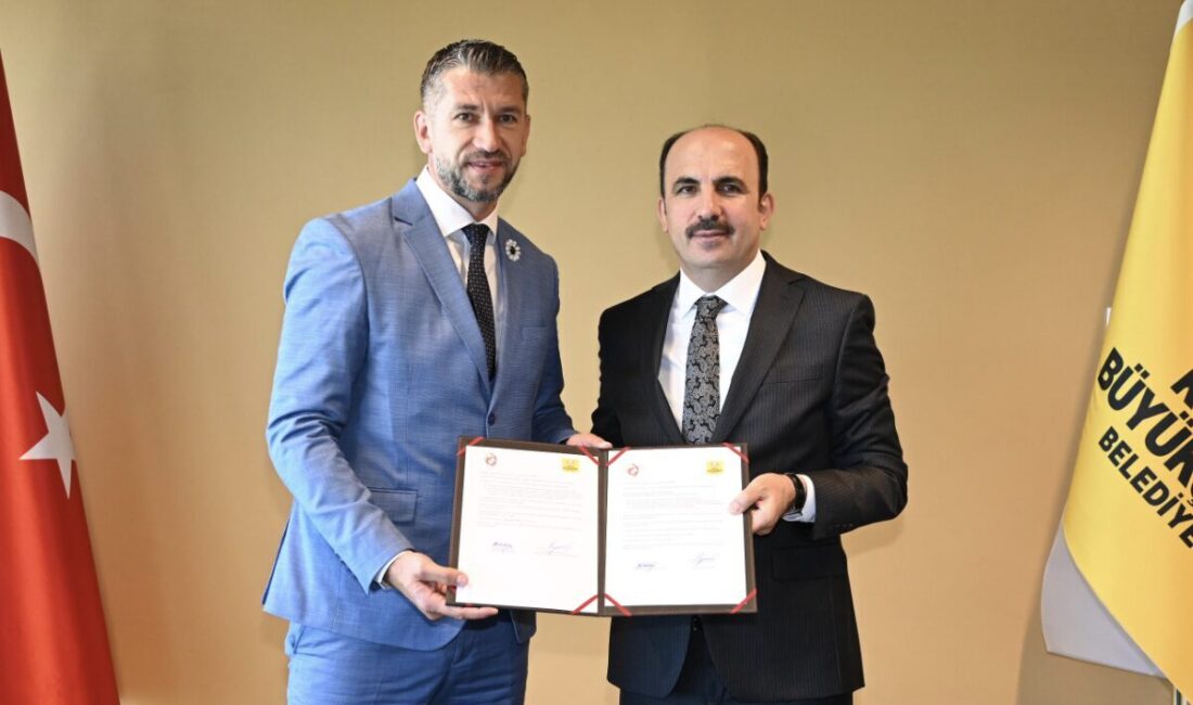 Türk Dünyası Belediyeler Birliği (TDBB) Başkanı ve Konya Büyükşehir Belediye