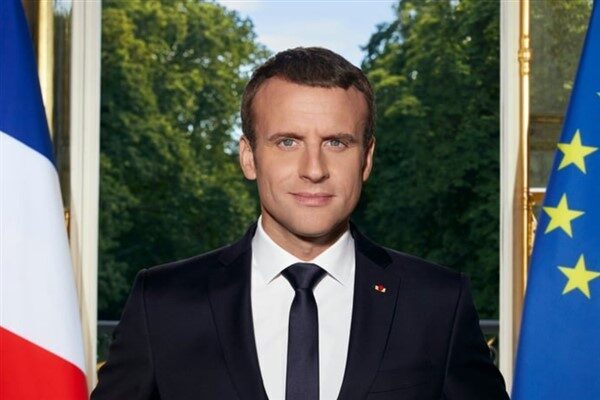 Fransa Cumhurbaşkanı Emmanuel Macron, Cecile Kohler ve Jacques Paris'in İran