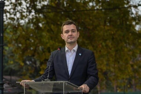 Kuzey Makedonya Dışişleri Bakanı Mucunski, Alman Doğu İşadamları Derneği'nden bir