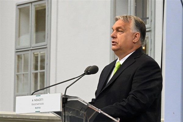 Macaristan Başbakanı Orban, kendi ordularına yatırım yapmaları gerektiğini belirterek, “Ancak