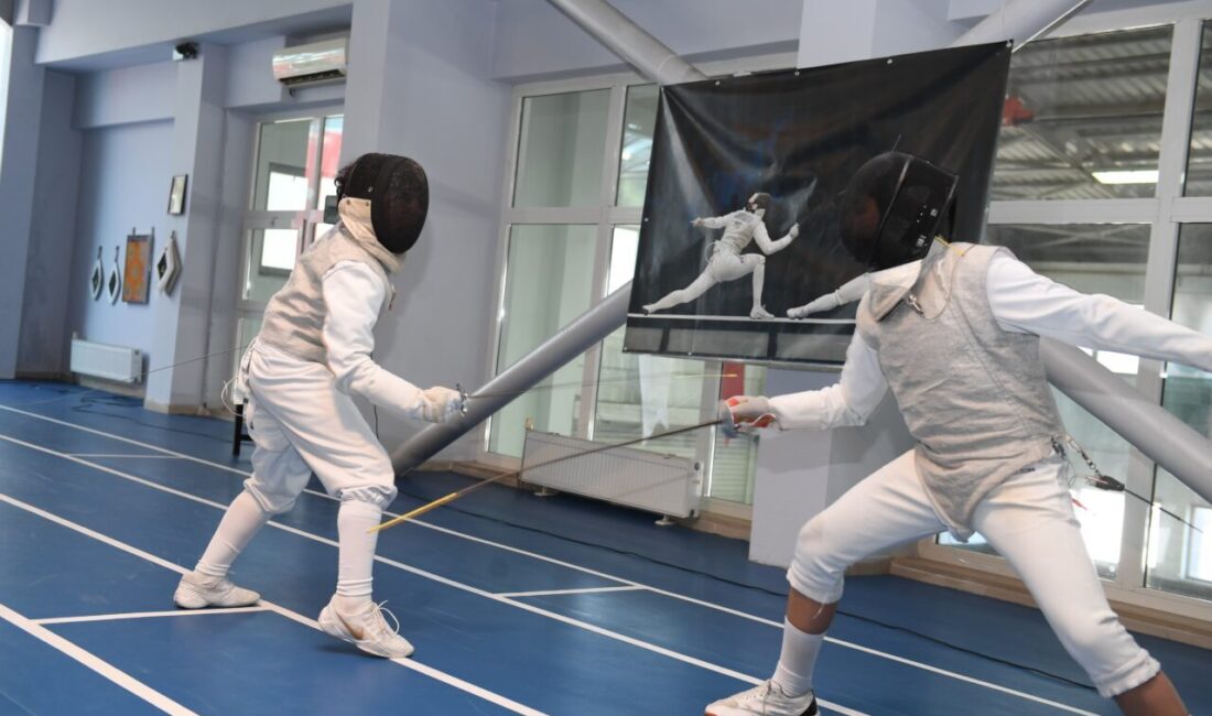 Osmangazi Belediyesi, Ertuğrul Sağlam Spor Tesisi’nin bir bölümünü Eskrim Salonu