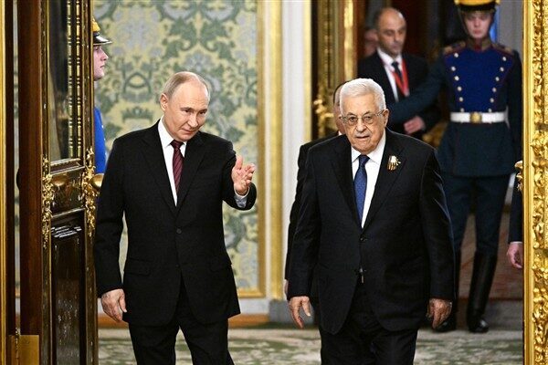Rusya Devlet Başkanı Vladimir Putin,  Büyük Vatanseverlik Savaşı'nda kazanılan zaferin