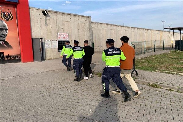  Sakarya İl Jandarma Komutanlığı ekipleri, vatandaşlardan gelen ihbarlar doğrultusunda 6