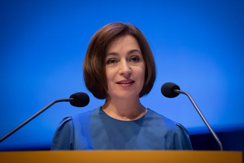 Moldova Cumhurbaşkanı Sandu, Avrupa Siyasi Topluluğu Zirvesi için Tiran’a gittiğini