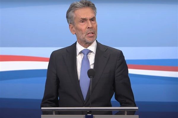 Hollanda Başbakanı Schoof, Kurtuluş Günü'nde Hollanda'da yaşayabildikleri özgürlüğü kutladıklarını belirterek,
