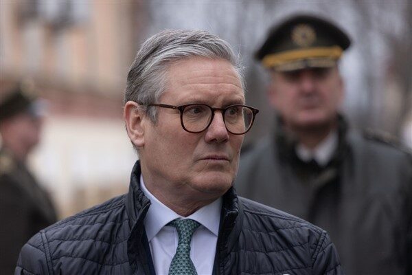 İngiltere Başbakanı Keir Starmer, bu yıl 8 milyondan fazla ek