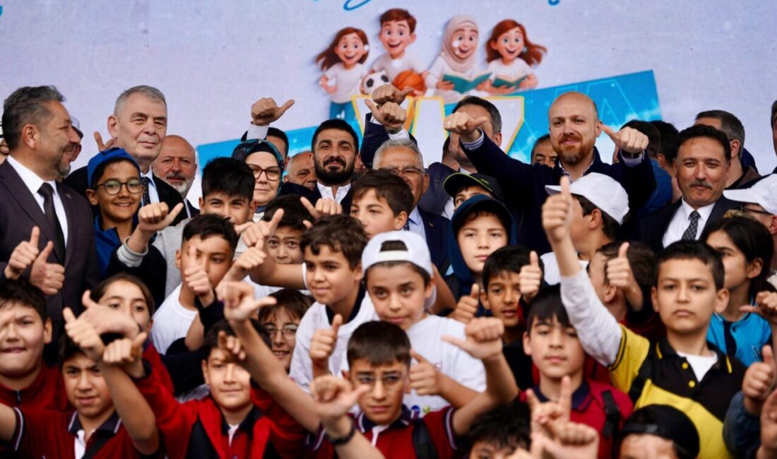Kayseri, Melikgazi’de bulunan Recep Tayyip Erdoğan Millet Bahçesi’nde düzenlenen lansman