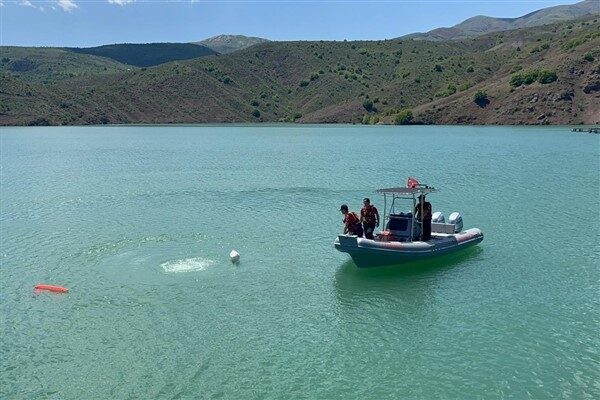 Baraj kenarında şahsi eşyaları bulunan C.E.Y. isimli vatandaştan 20 Mayıs