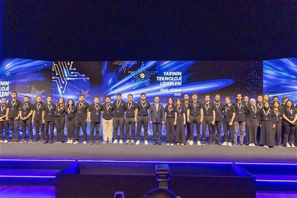 Turkcell’in, gençleri teknolojiye yönlendirmek ve potansiyellerini ortaya çıkarmak amacıyla bu