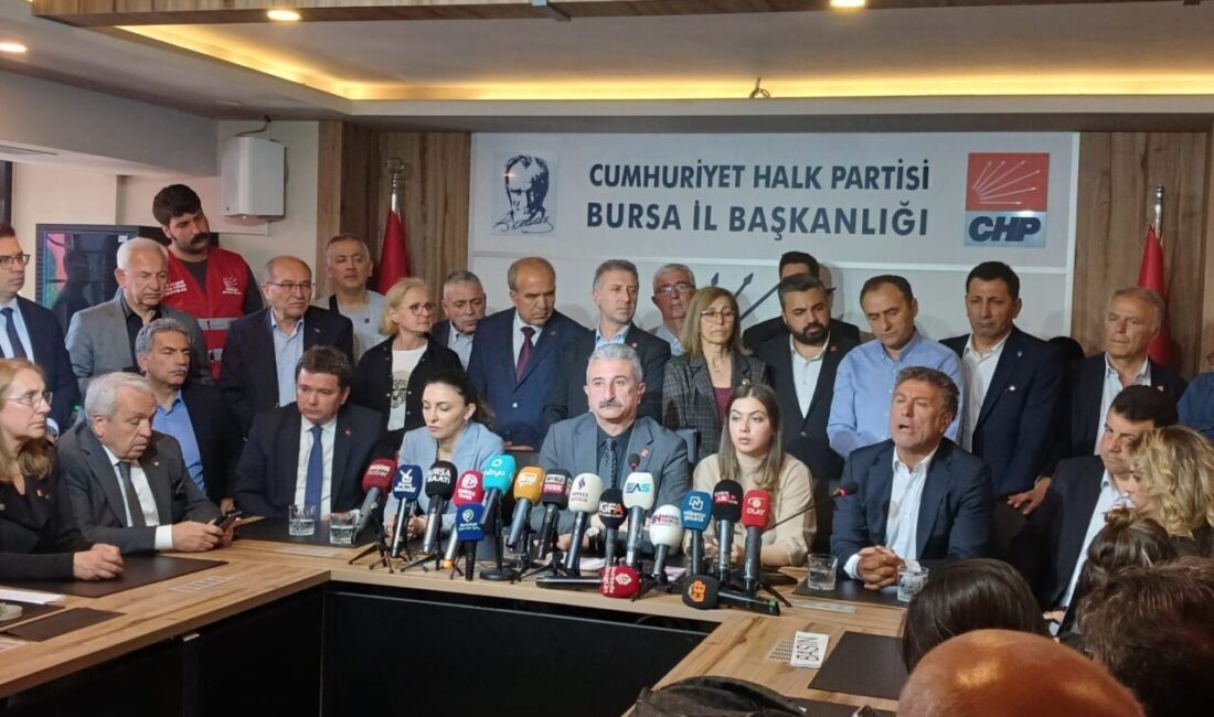 CHP Bursa İl Başkanı Nihat Yeşiltaş, Sırrı Süreyya Önder'in vefatı