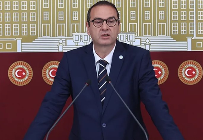 İYİ Partili Uz’dan Maden Kanunu’na Sert Tepki İYİ Parti Çanakkale Milletvekili Rıdvan Uz, TBMM Genel Kurulunda görüşülecek