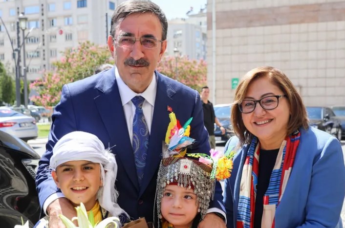 Gaziantep Büyükşehir Belediyesi’nin ticaret ve sosyal hayatı güçlendiren vizyon projeleri