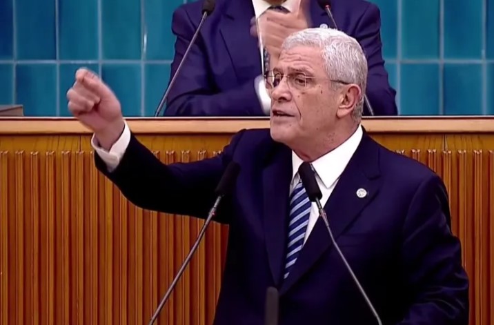 Dervişoğlu: Bu Düzen Değişene Kadar Haykıracağız İYİ Parti Genel Başkanı Müsavat Dervişoğlu, partisinin grup toplantısında yaptığı