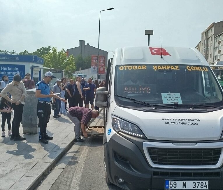Trafik Zabıta Ekipleri Toplu Taşıma Araçlarında Klima ve Engelli Rampası Denetimi Yaptı Büyükşehir Belediyesi Zabıta Dairesi Başkanlığı Trafik Zabıta Şube Müdürlüğü ekipleri