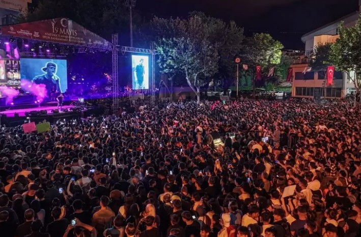 Büyükşehir Belediyesi, 19 Mayıs Atatürk’ü Anma, Gençlik ve Spor Bayramı’nı