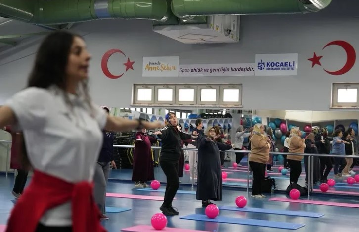 Kocaeli Büyükşehir Belediyesi, “Obezite ile Mücadele Programı” ile sağlıklı yaşamı