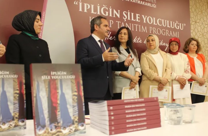 İstanbul Şile Kaymakamlığı’nden Şile Bezi Kültürüne Değerli Katkı İstanbul Şile Kaymakamlığı, ilçenin simgesi olan Şile Bezi’ni tanıtmak için