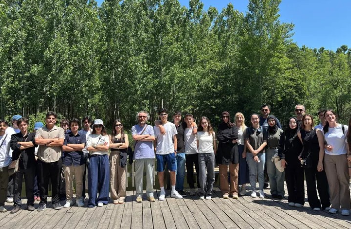 Tiyatro Festivali Gençleri Sakarya’nın Doğası ve Kültürüyle Buluşturdu Sakarya Büyükşehir Belediyesi, 8. Liselerarası Tiyatro Festivali’ne katılan öğrenciler için