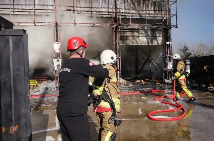 Bayram Tatilinde Düzce İtfaiyesinden 36 Müdahale Düzce Belediyesi’nin bayram tatiline ilişkin itfaiye ve asayiş raporu açıklandı.