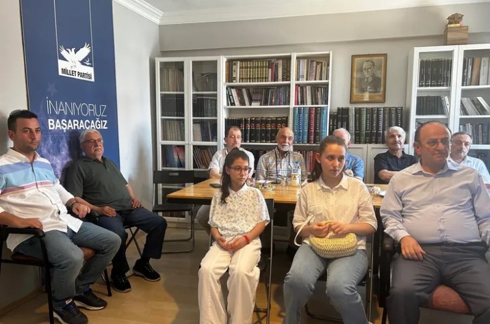 Bursa’dan Gazze’ye Destek Çağrısı Millet Partisi Bursa İl Başkanı Hüsamettin Akyıldız, İsrail’in durdurduğu ‘Madleen’