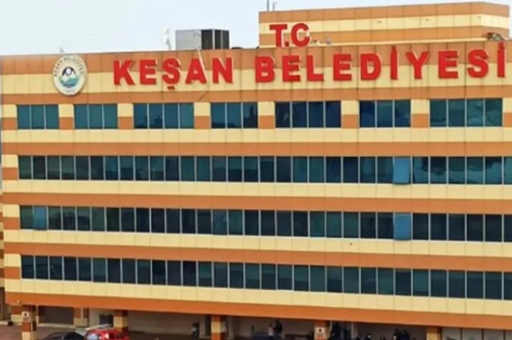 Edirne’nin Keşan ilçesinde AK Parti İlçe Başkanlığı, Keşan Belediyesi’nin satışlarını