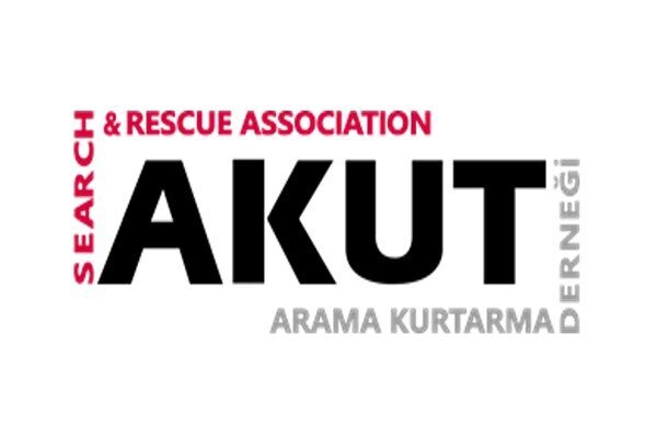 Arama Kurtarma Derneği (AKUT) Trabzon ekibi, Tonya İlçesi Yenimahalle Mevkiinde kayalık