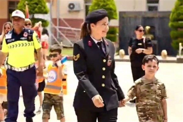 Naciye Suna Oktay Anaokulu öğrencileri İskenderun İlçe Jandarma Komutanlığı’nı ziyaret