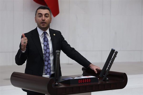 Avşar, Çalışma ve Sosyal Güvenlik Bakanı Vedat Işıkhan tarafından cevaplanması