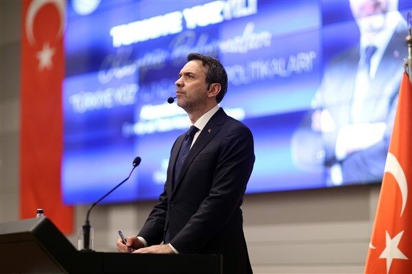 Enerji ve Tabii Kaynaklar Bakanı Alparslan Bayraktar, Kurban Bayramı dolayısıyla