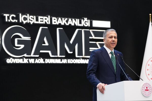 İçişleri Bakanı Ali Yerlikaya, Liselere Geçiş Sistemi (LGS) sınavı dolayısıyla