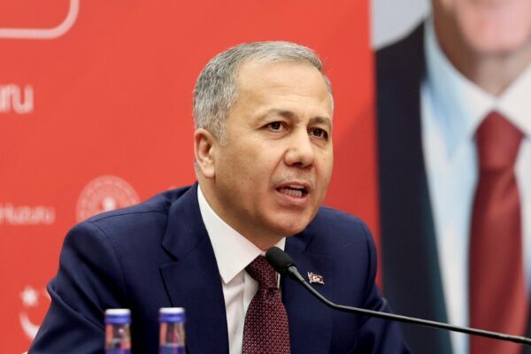 Yerlikaya’nın sosyal medya hesabından yaptığı açıklamaya göre 44 vatandaş hayatını