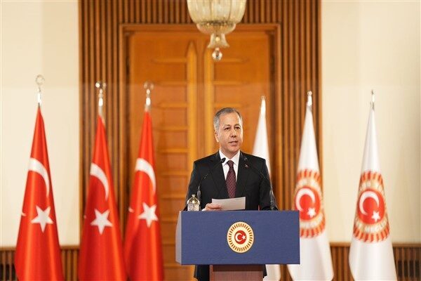İçişleri Bakanı Ali Yerlikaya, Kurban Bayramı dolayısıyla mesaj yayımladı. Bayramın