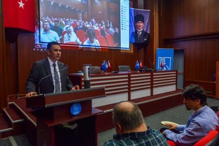 Bursa’da Deprem Önlemleri Japon Uzmanlarla Masaya Yatırıldı Bursa Büyükşehir Belediyesi’nin yürüttüğü ‘Deprem Risk Azaltma ve Önleme Planlama