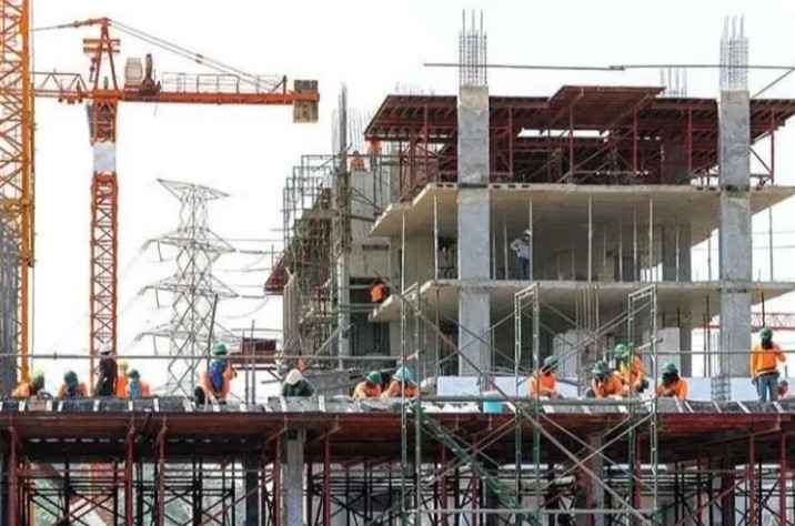 Yetki Belgeli Ustalar İçin Yeni Düzenleme: Yönetmelik Resmi Gazete’de Yayımlandı Çevre, Şehircilik ve İklim Değişikliği Bakanlığı, yapı ruhsatına tabi binalarda