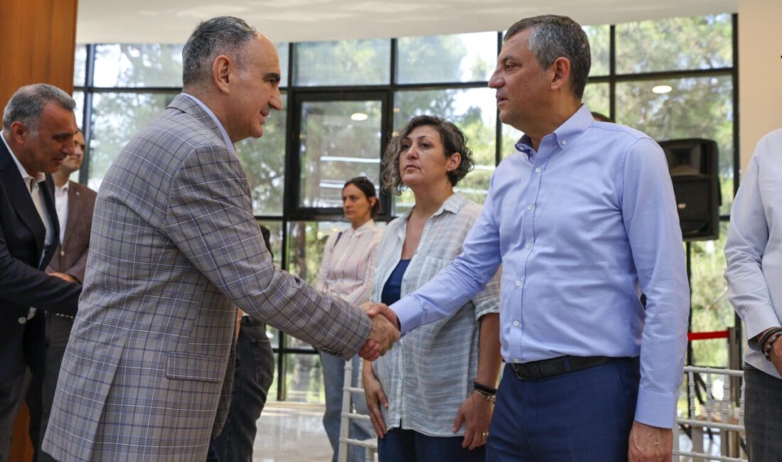 Elektrik kazası sonucu hayatını kaybeden Manisa Büyükşehir Belediye Başkanı Ferdi