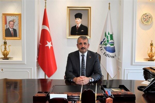 Edirne Valisi Yunus Sezer, babaların, hayatın her anında güç veren, sevgisiyle
