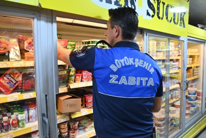 Bayram Öncesi Manisa’da Sıkı Denetim Manisa Büyükşehir Belediyesi Zabıta Dairesi ile Ulaşım Dairesi Başkanlığı zabıta
