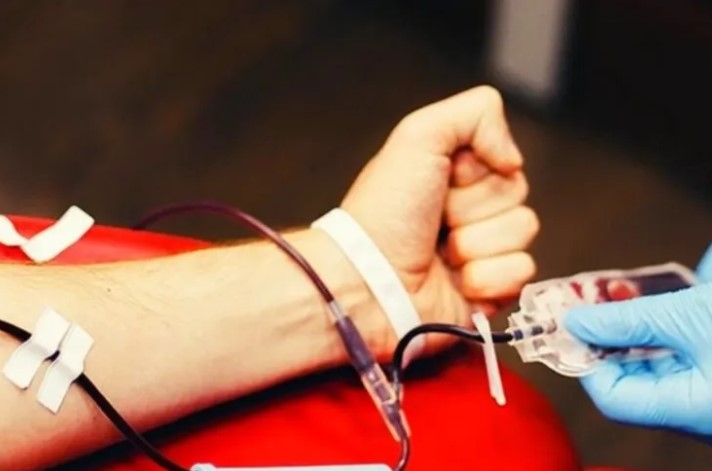 Uzmandan Hayati Çağrı: Kan Bağışı İhmal Edilmemeli Klinik Mikrobiyoloji Uzmanı Doç. Dr. Melda Özdamar, kan bağışının birey