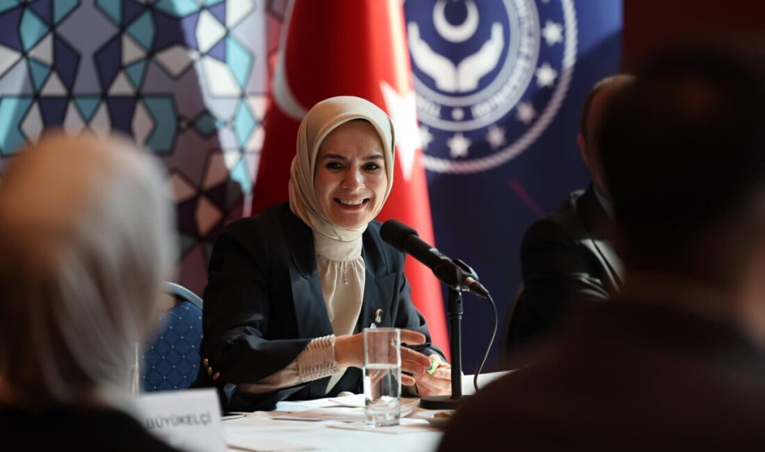 Bakan Göktaş, yaptığı açıklamada, 2025 Aile Yılı kapsamında, ailenin önemine