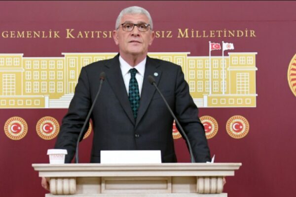 Manisa Büyükşehir Belediye Başkanı Ferdi Zeyrek tedavi gördüğü Manisa Celal