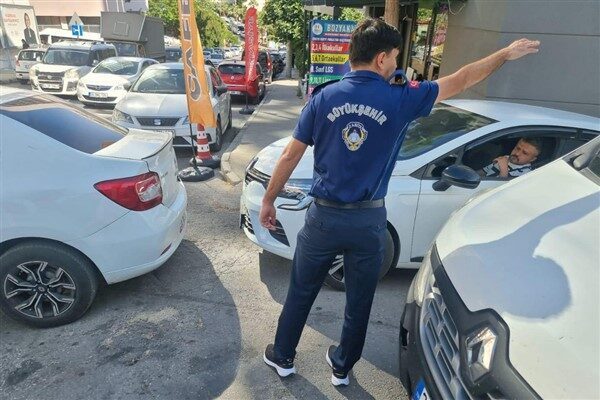 İzmir Büyükşehir Belediyesi, Milli Eğitim Bakanlığı tarafından bugün düzenlenen Liselere