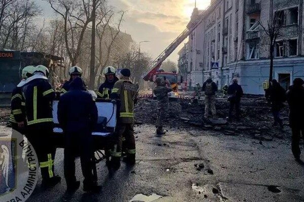 Ukrayna TV kanalı "Obshchestvennoye", hava saldırısı alarmı sırasında Kiev'de daha