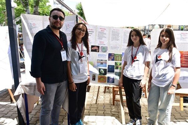 Festivalin açılış programına İl Milli Eğitim Müdürü Mehmet Çalışkan, Çevre,