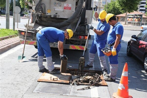 KASKİ yetkilileri tarafından yapılan açıklamada, kurban kesiminden sonra oluşan atıkların