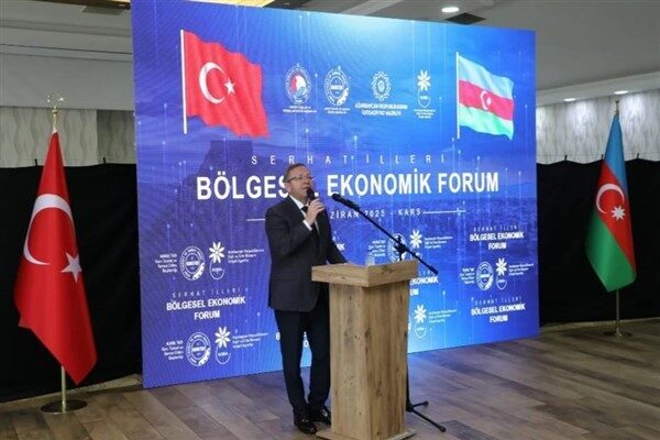 Kars’ta düzenlenen foruma; Vali Ziya Polat’ın yanı sıra Azerbaycan Ankara