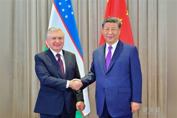 Çin Cumhurbaşkanı Xi Jinping, Kazakistan’ın başkenti Astana’da düzenlenen 2. Çin-Orta