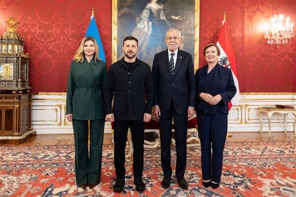 Ukrayna Devlet Başkanı Zelenski, Avusturya Cumhurbaşkanı Alexander Van der Bellen